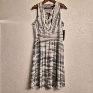 NWT CHETTA B Fit & Flare Flowy Flattering A-Frame Dress: Feminine Flirty Sexy